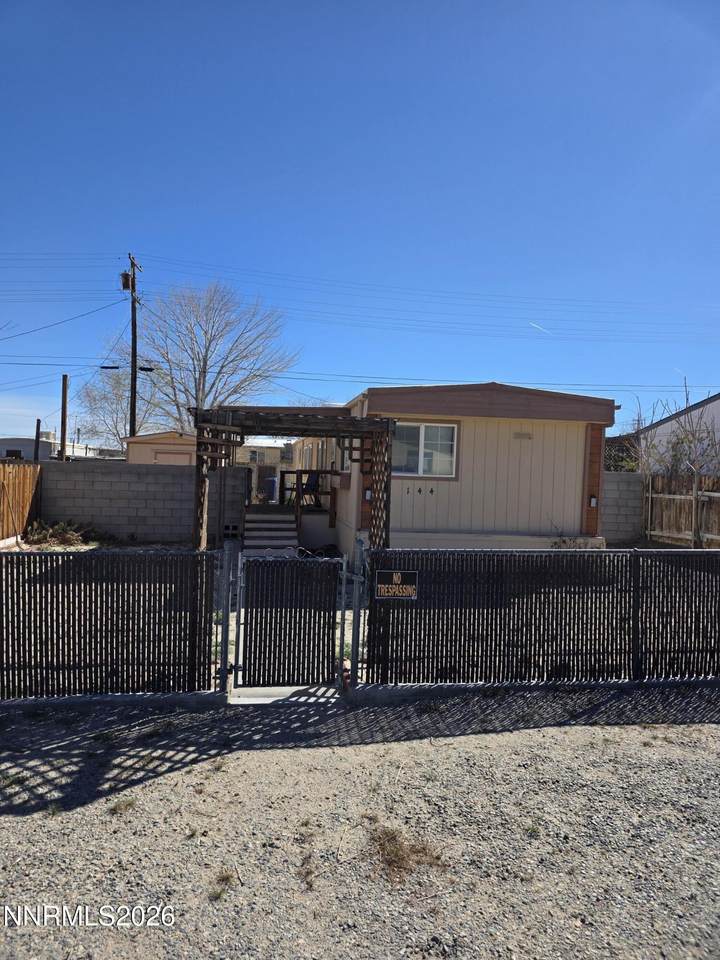 144 M Street - Photo 1