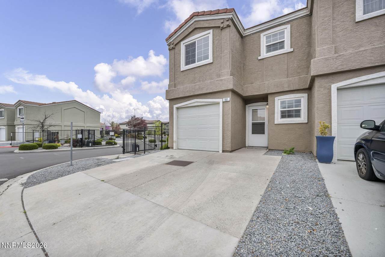5695 Vista Luna Drive - Photo 1