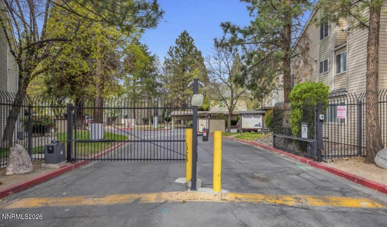 2125 Roundhouse Road - Photo 1