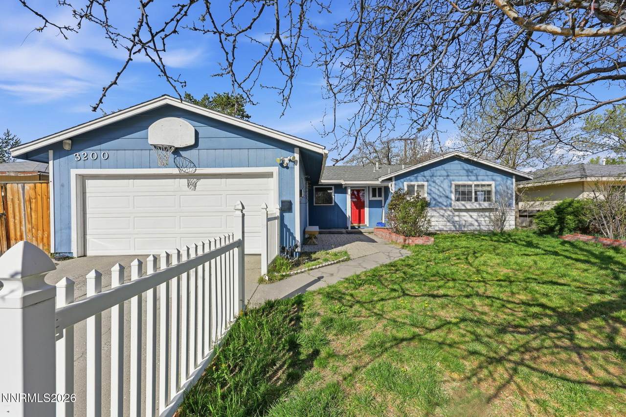 3200 Pine Lane - Photo 1