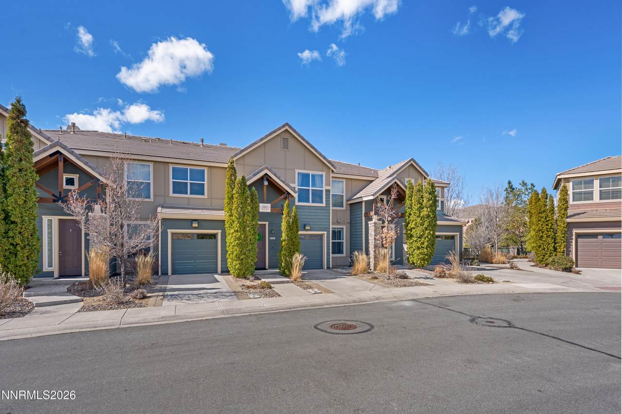 4877 Bougainvillea Circle - Photo 1
