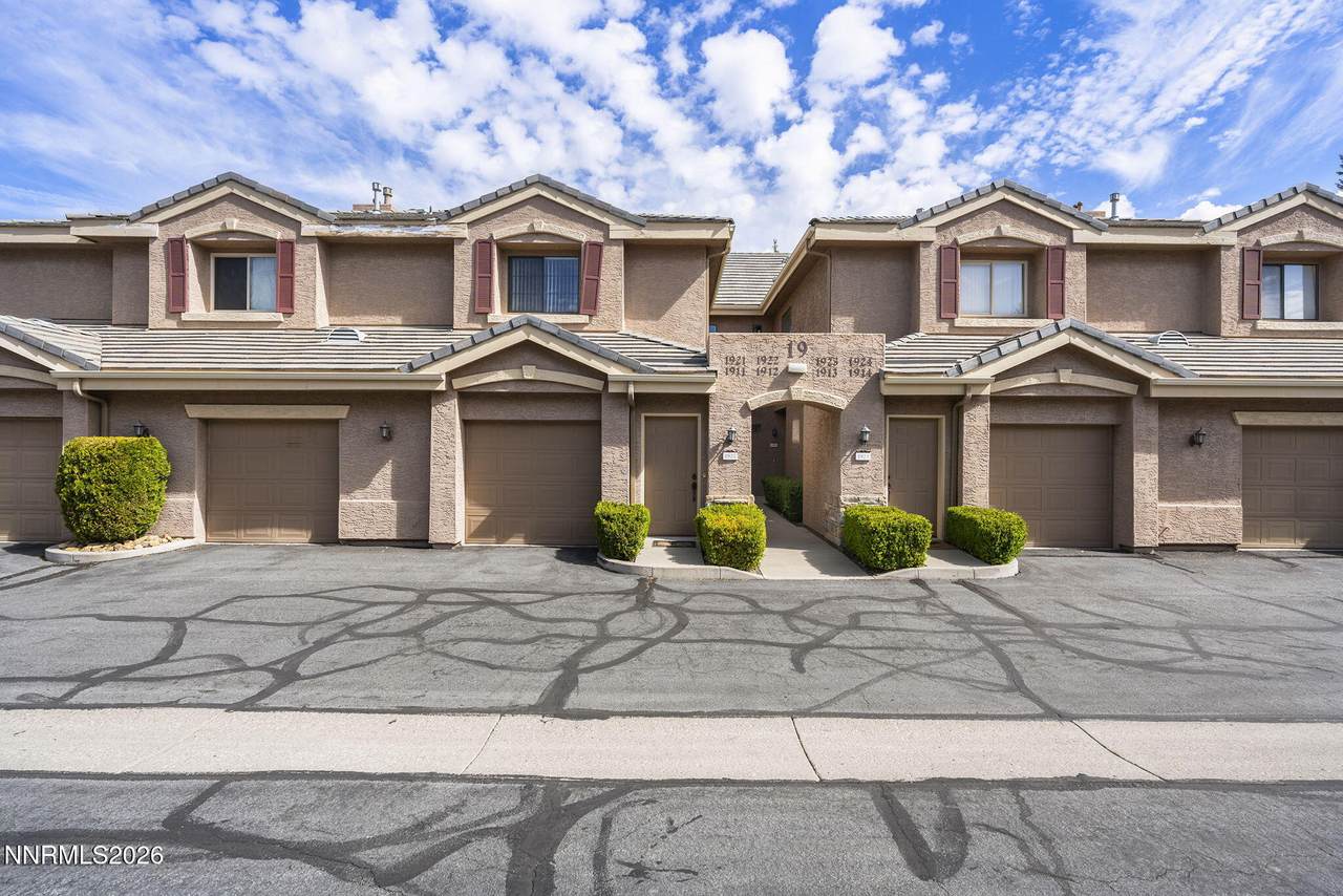 900 Meadows Parkway - Photo 1