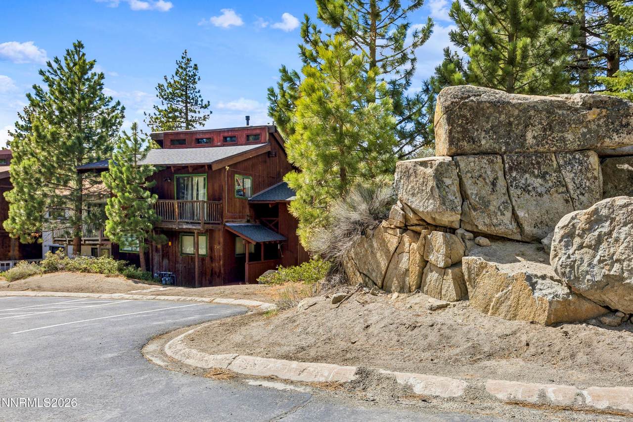 706 Gary Lane - Photo 1