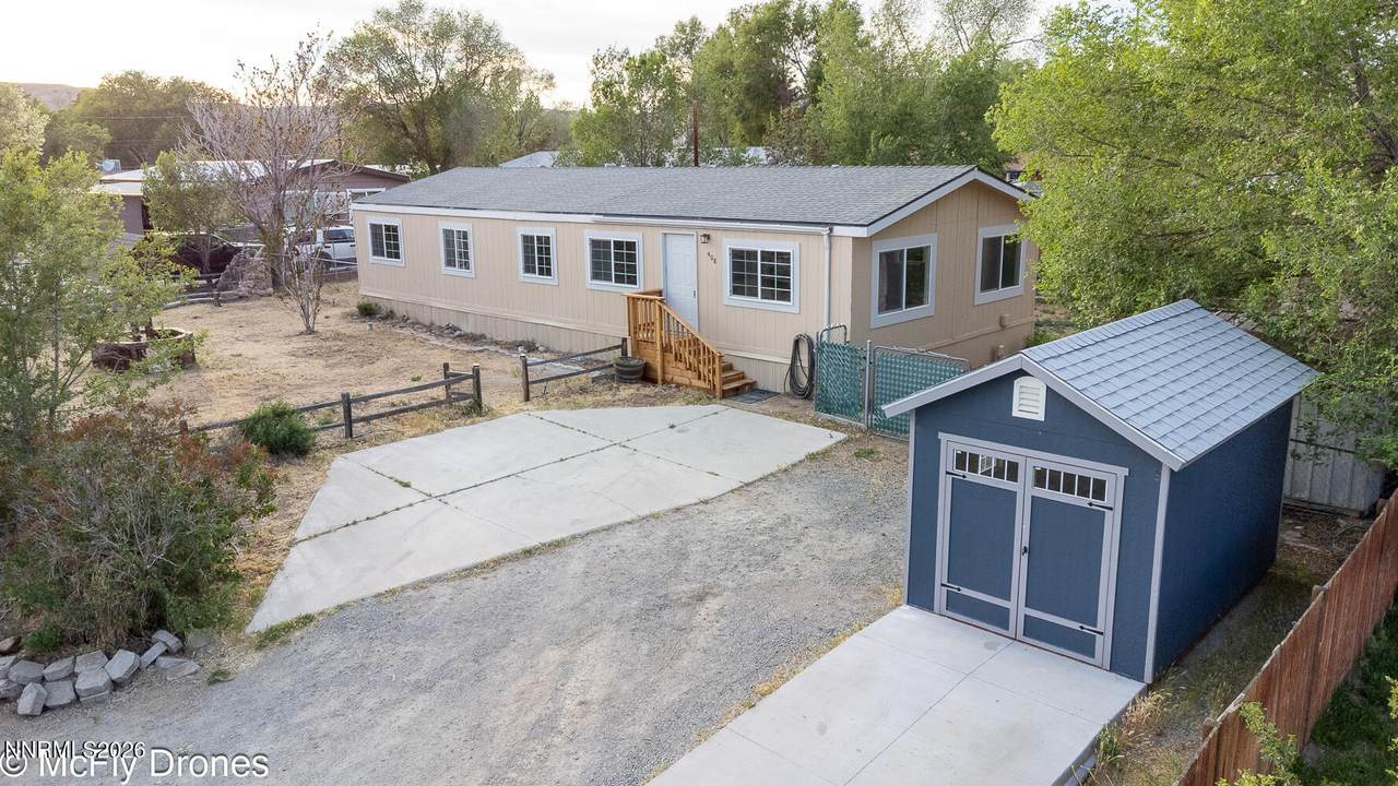 408 Gepford Parkway - Photo 1