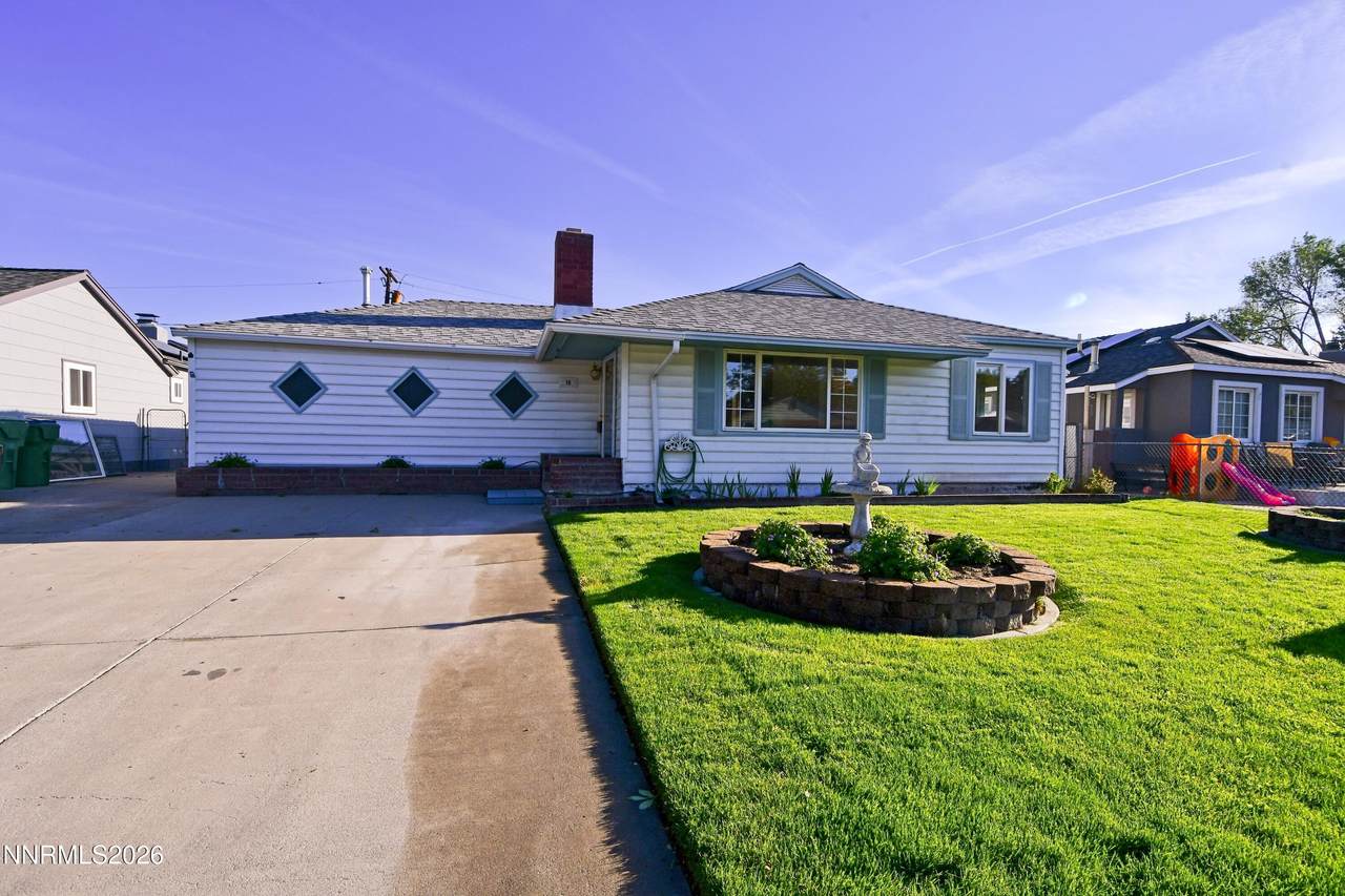 10 J Street - Photo 1