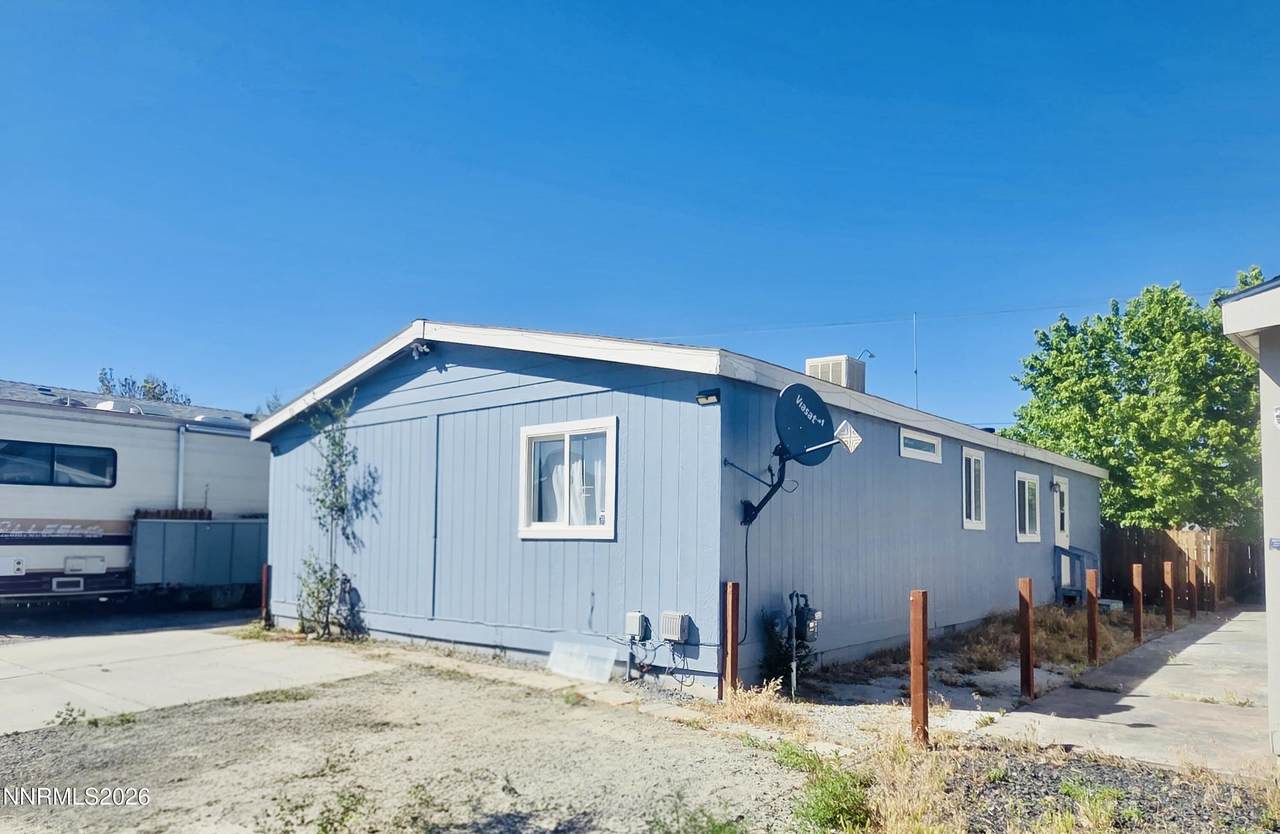 220 Parkland Way - Photo 1