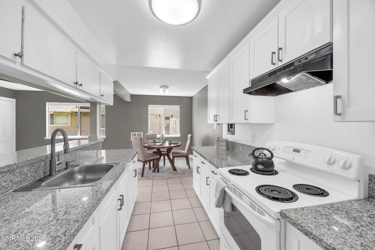 5011 Tahiti Way - Photo 1