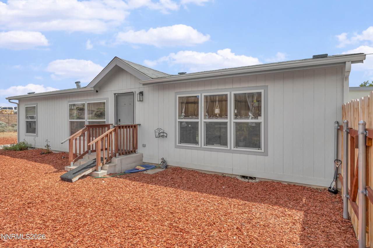 5084 Emery Drive - Photo 1