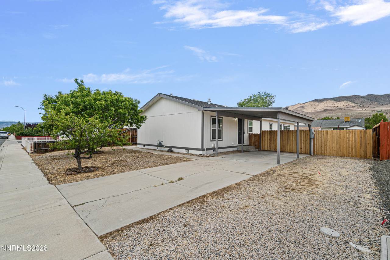 233 Glen Vista Drive - Photo 1