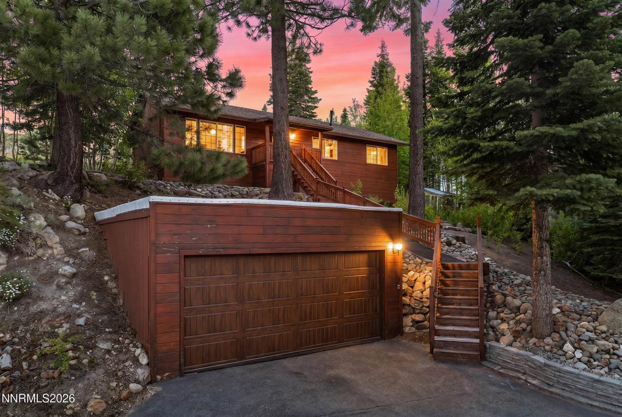 111 Roxanne Court - Photo 1