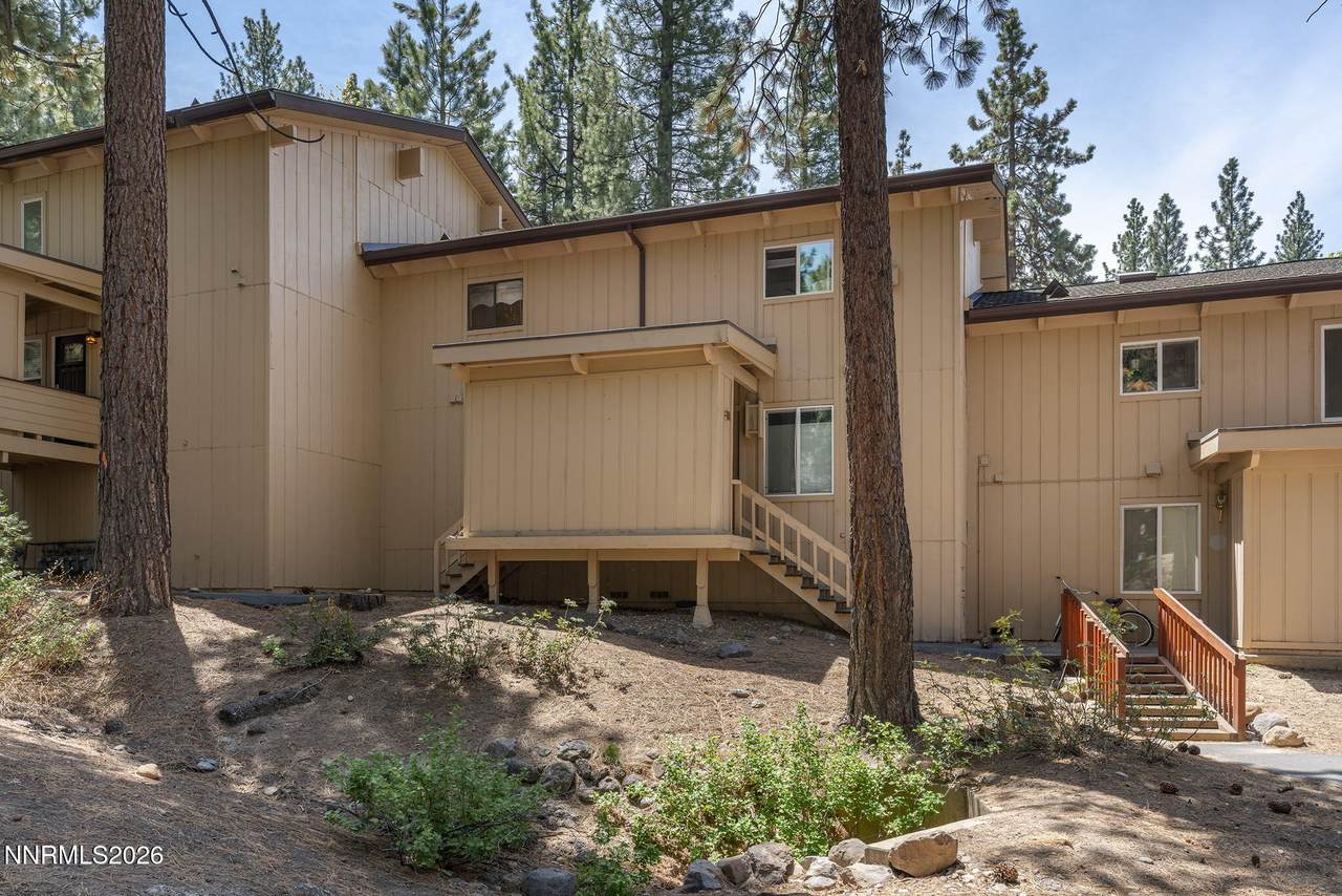 321 Ski Way - Photo 1