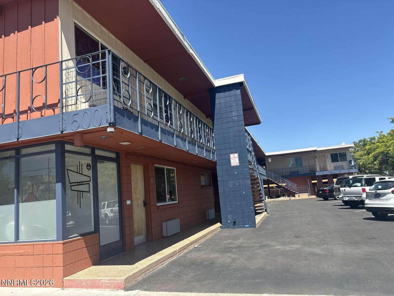 500 University Way - Photo 1