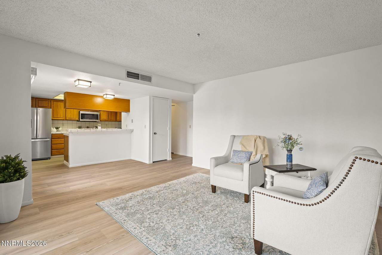 3095 Lakeside Drive - Photo 1