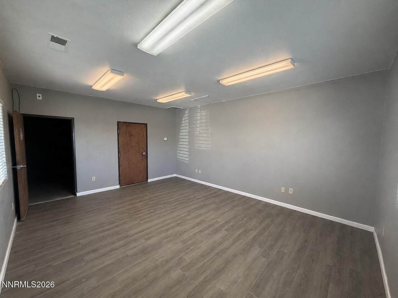 https://bt-photos.global.ssl.fastly.net/reno/1280_boomver_1_20260811163158385301000000-2.jpg