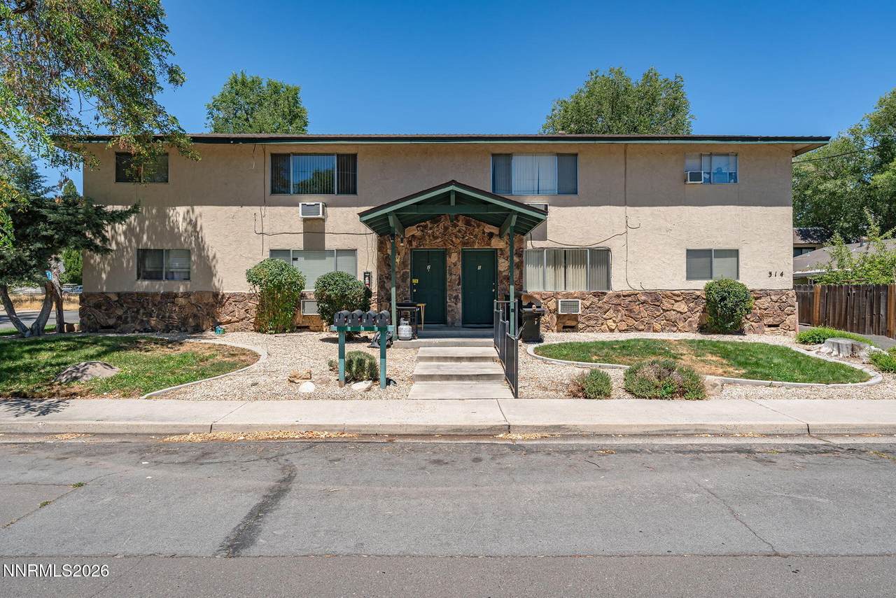 314 8th Street - Photo 1