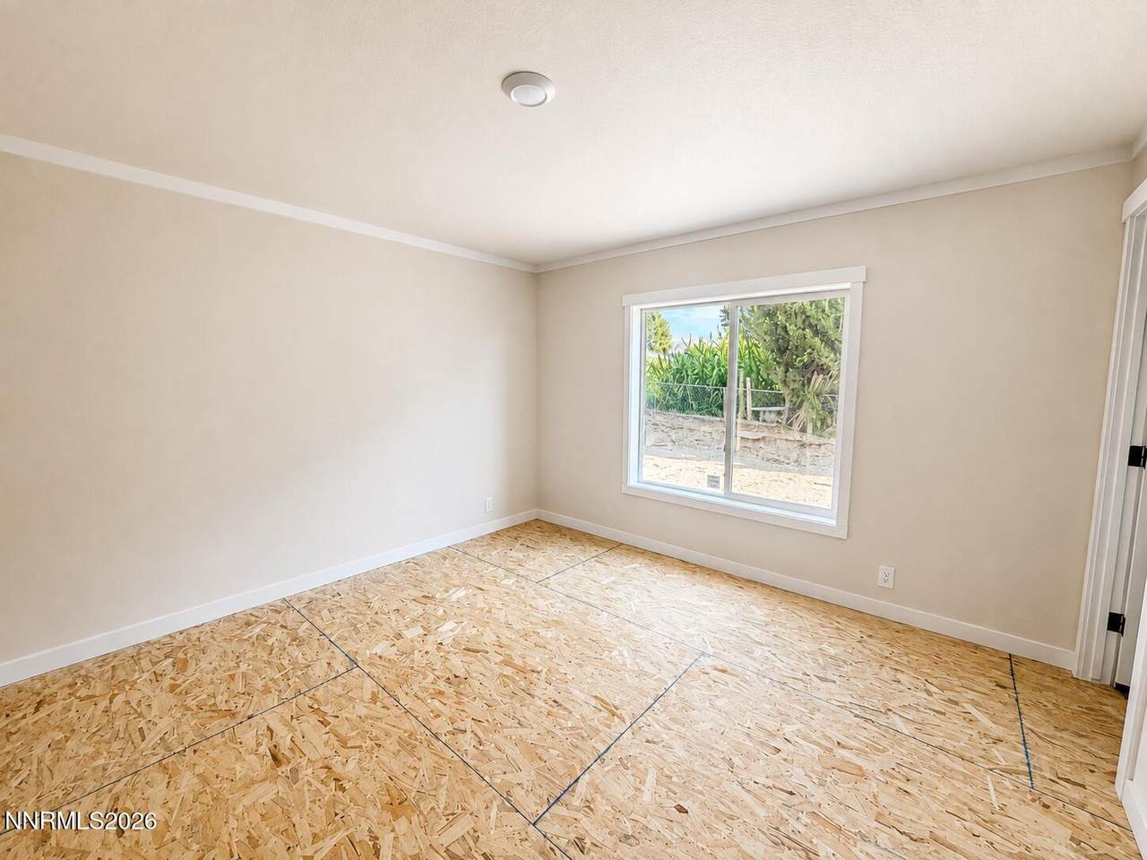 https://bt-photos.global.ssl.fastly.net/reno/1280_boomver_1_20260812222642382121000000-2.jpg