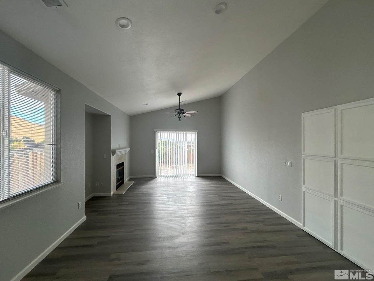 https://bt-photos.global.ssl.fastly.net/reno/1280_boomver_1_20260814191241113195000000-2.jpg