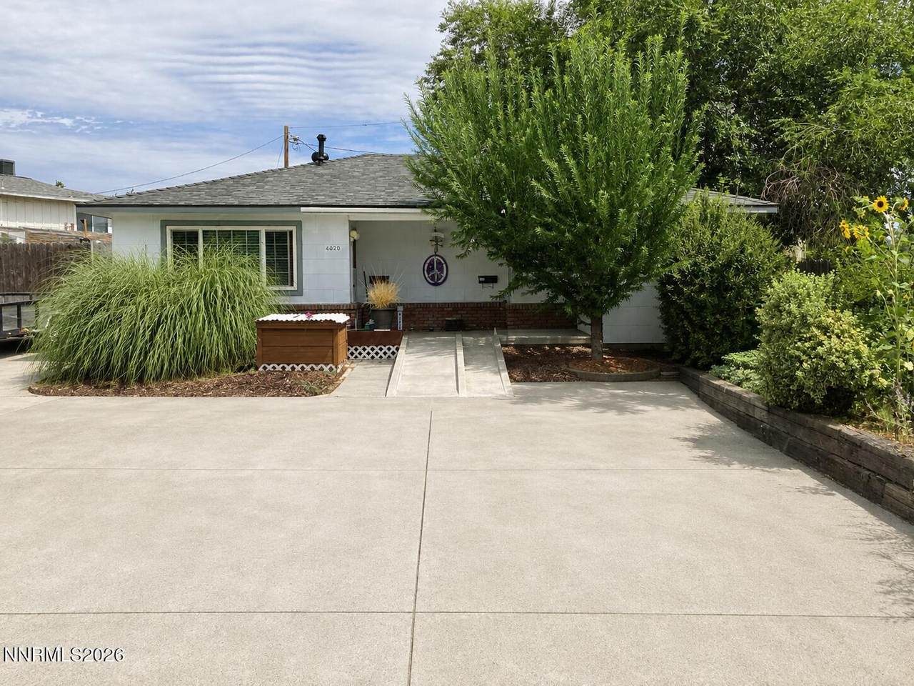 4020 Shinners Place - Photo 1