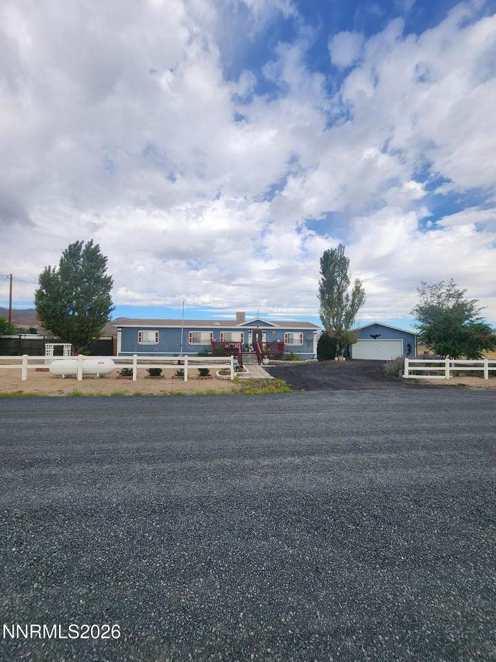 https://bt-photos.global.ssl.fastly.net/reno/1280_boomver_1_20260822173824057918000000-2.jpg