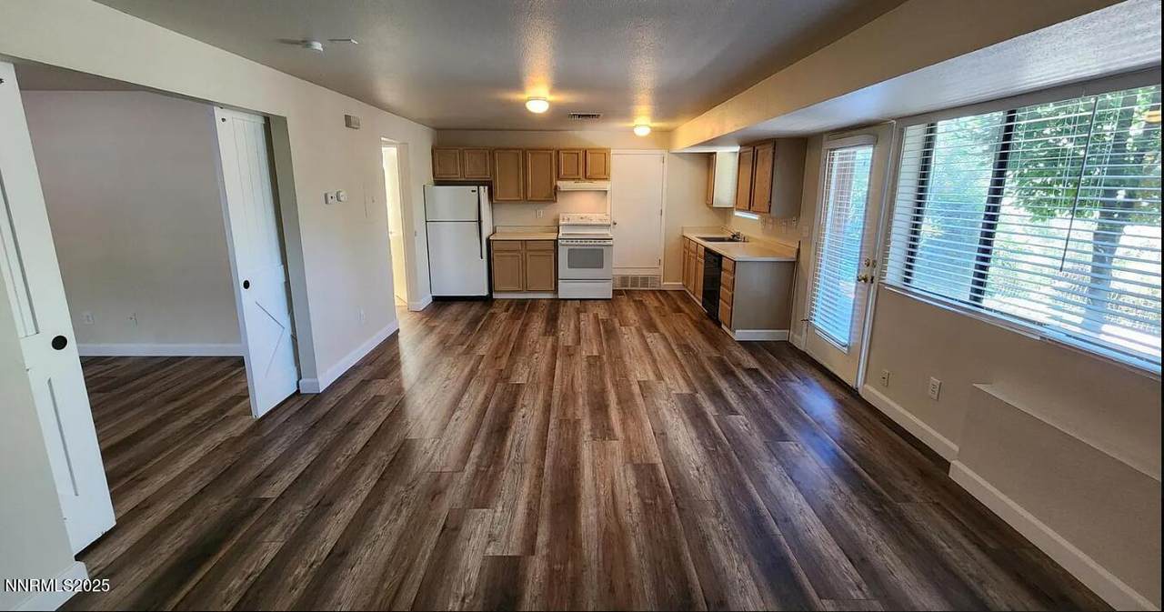 2835 Skyline Boulevard - Photo 1