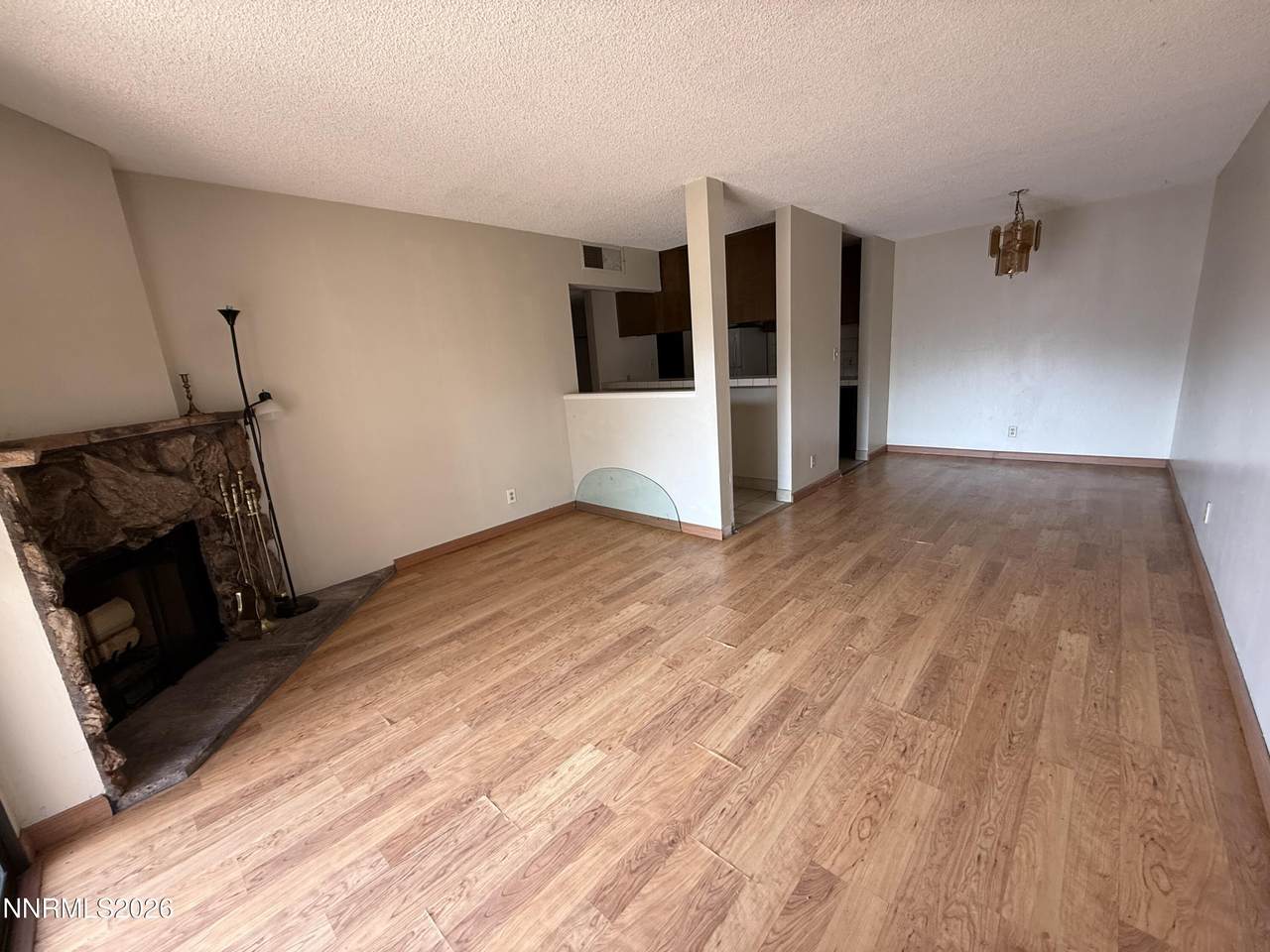 https://bt-photos.global.ssl.fastly.net/reno/1280_boomver_1_20260912033728743555000000-2.jpg