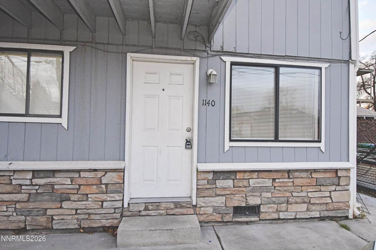 1140 E Street - Photo 1