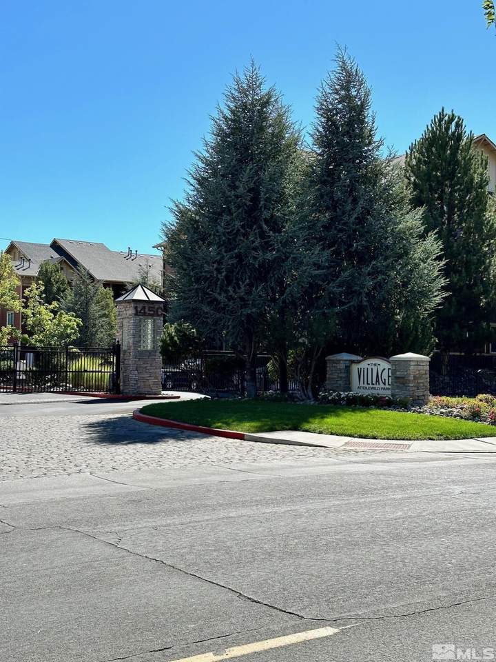 1450 Idlewild Drive - Photo 1
