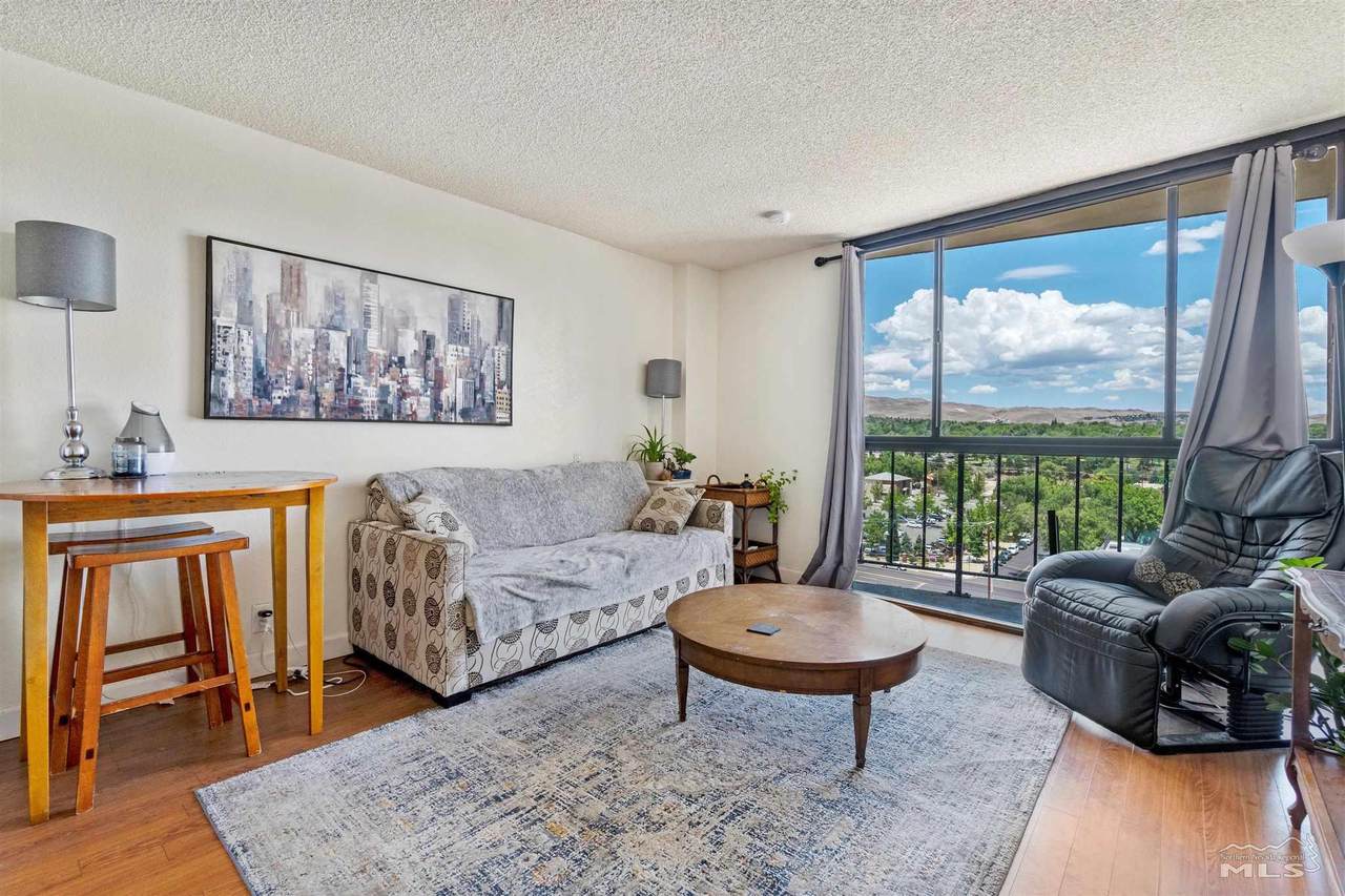 567 4th Street - Photo 1