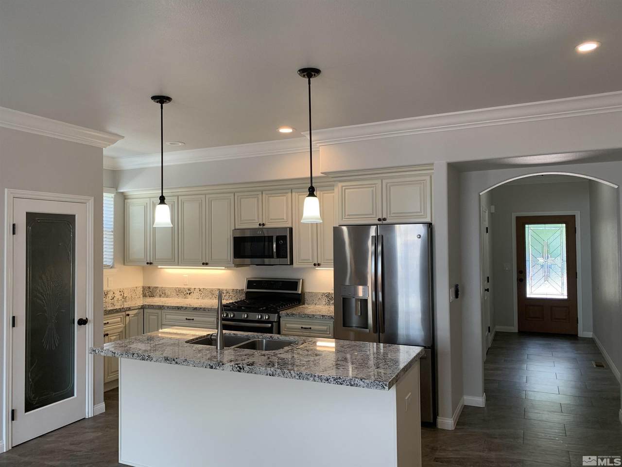 688 Anderson - Photo 1