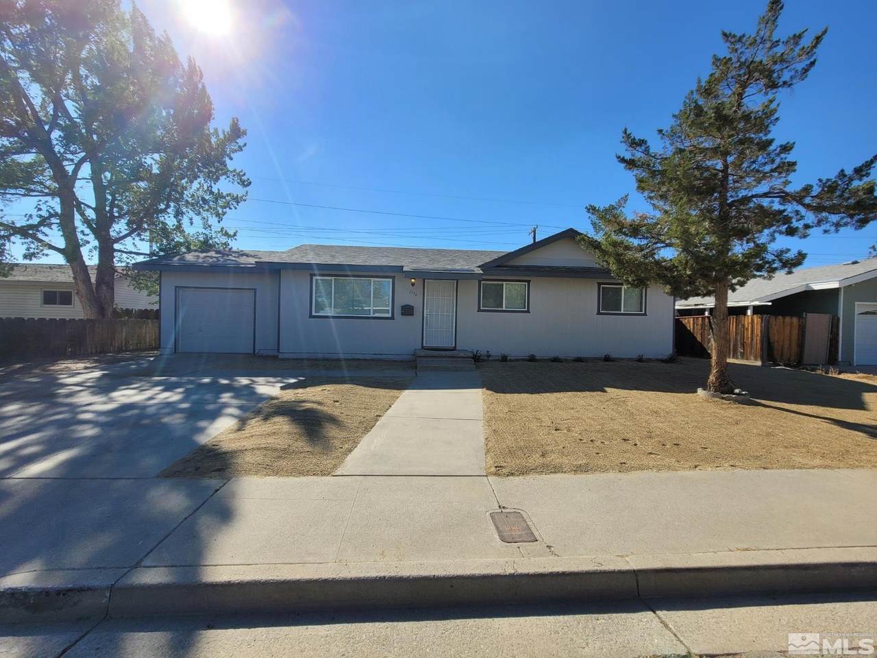 1936 Marian Ave - Photo 1