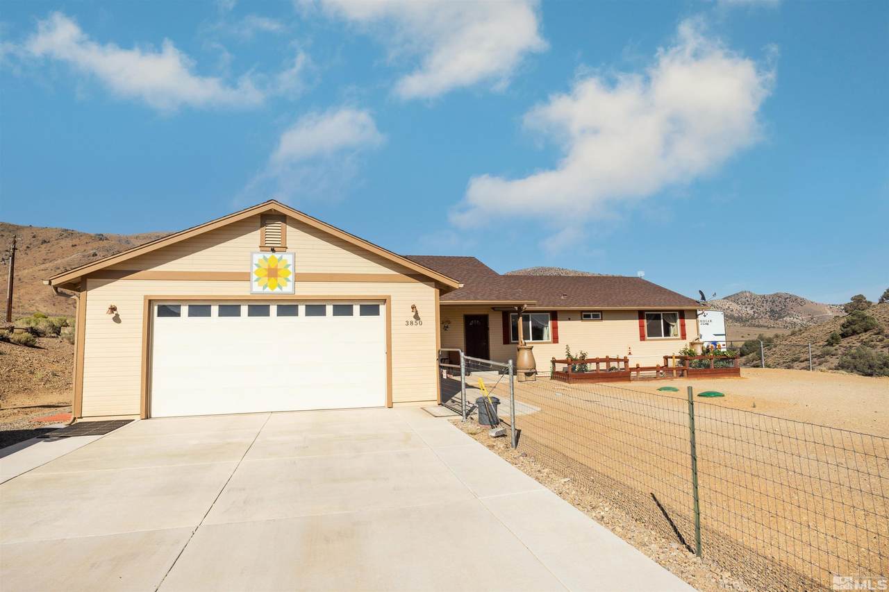 3850 Sandstone Dr - Photo 1