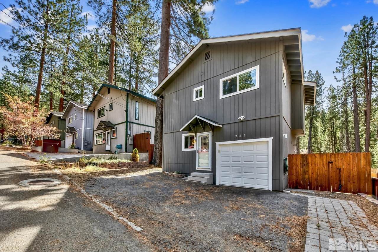 221 Lyons Ave - Photo 1