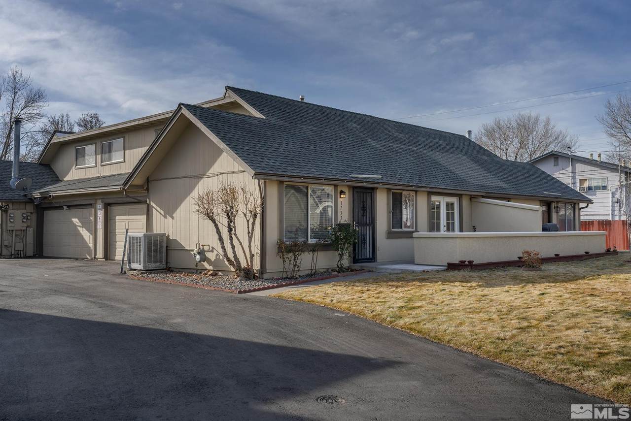 1731 London Circle - Photo 1