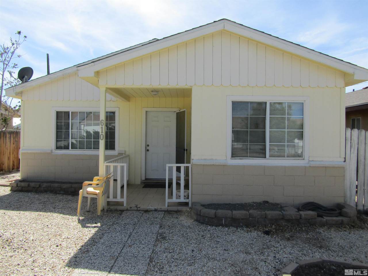 610 Cleveland St - Photo 1