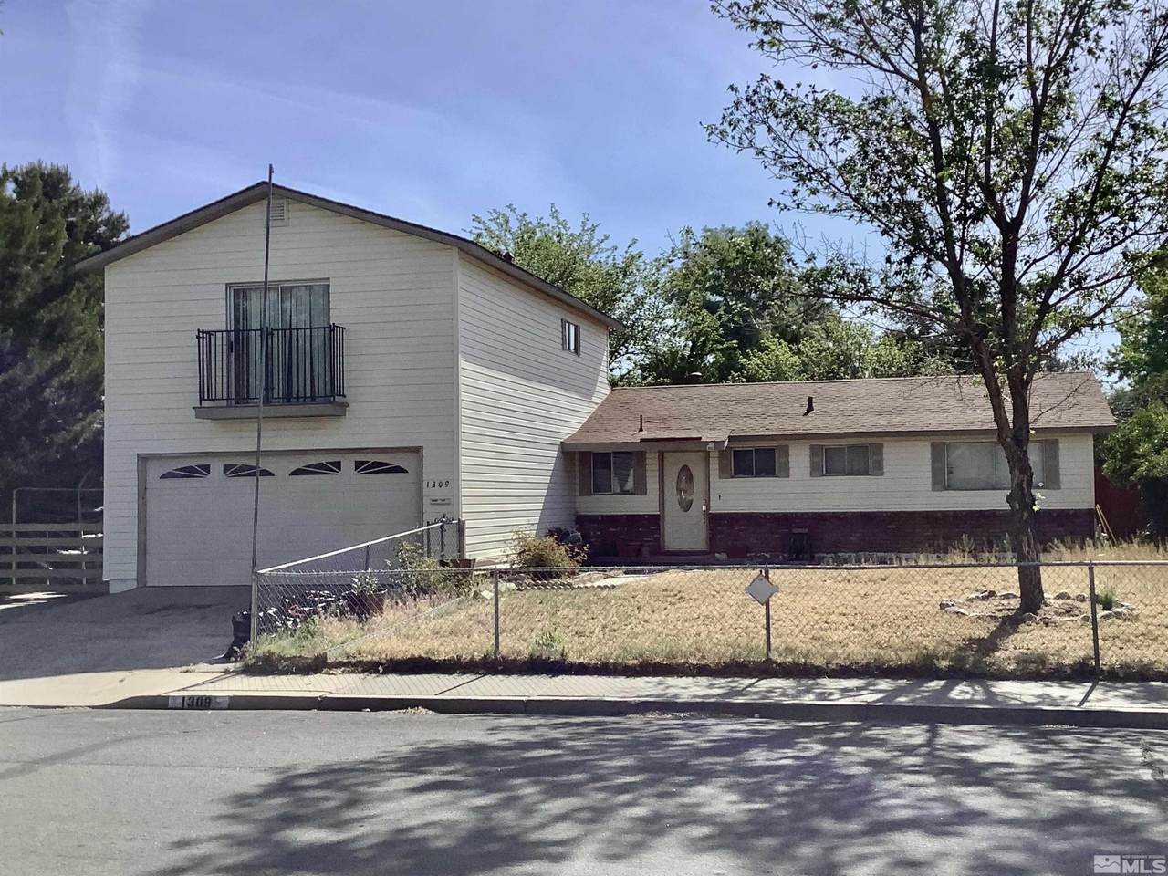 1309 Stanford - Photo 1