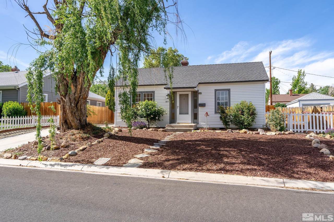 925 Kimbal Dr - Photo 1