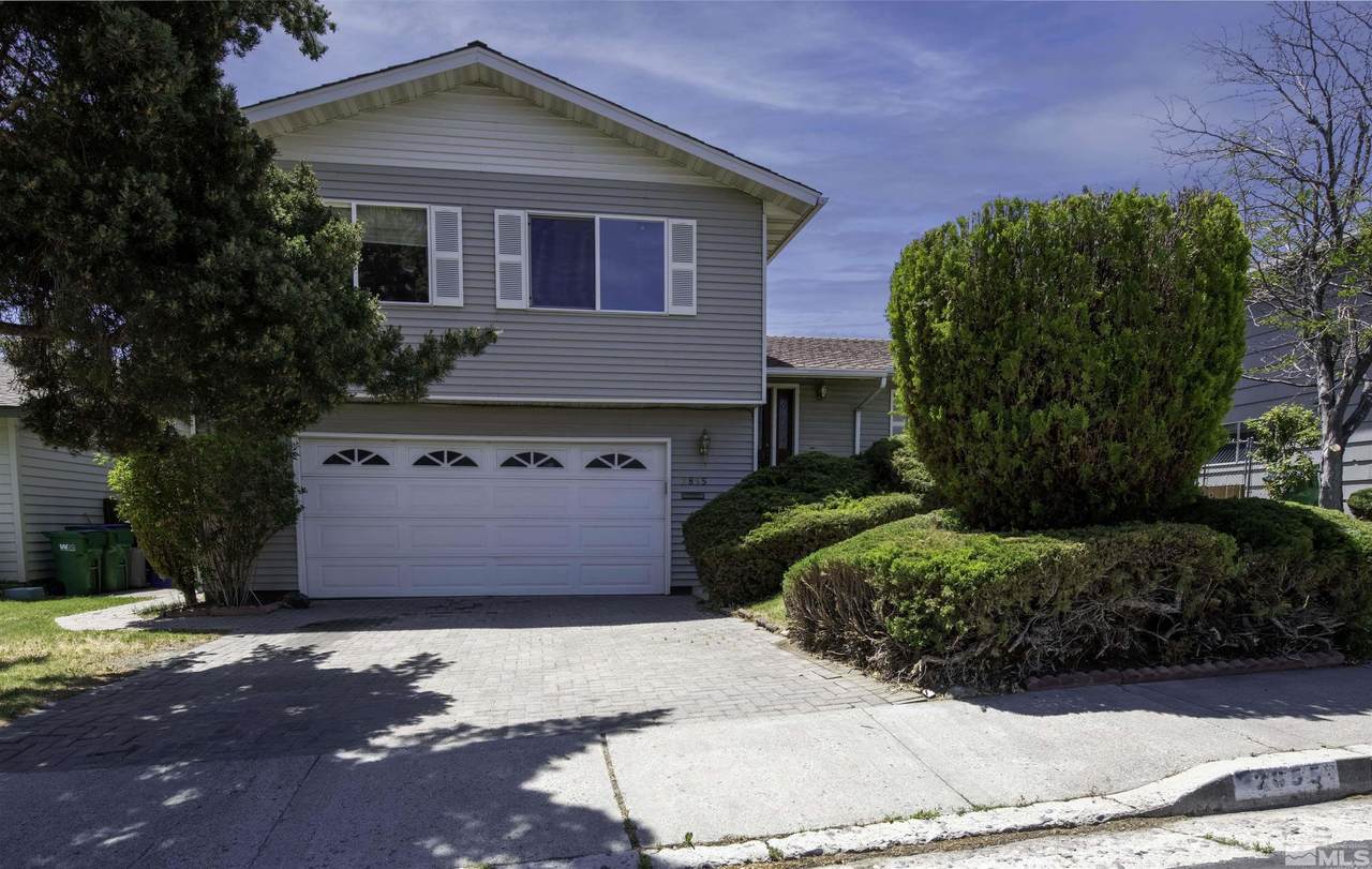 2855 Everett - Photo 1