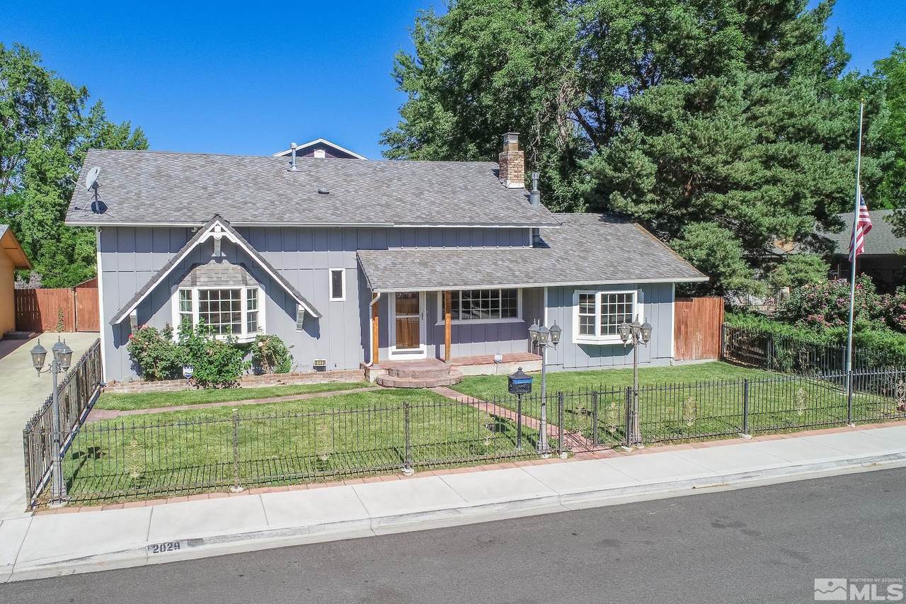 2029 Kim Way - Photo 1