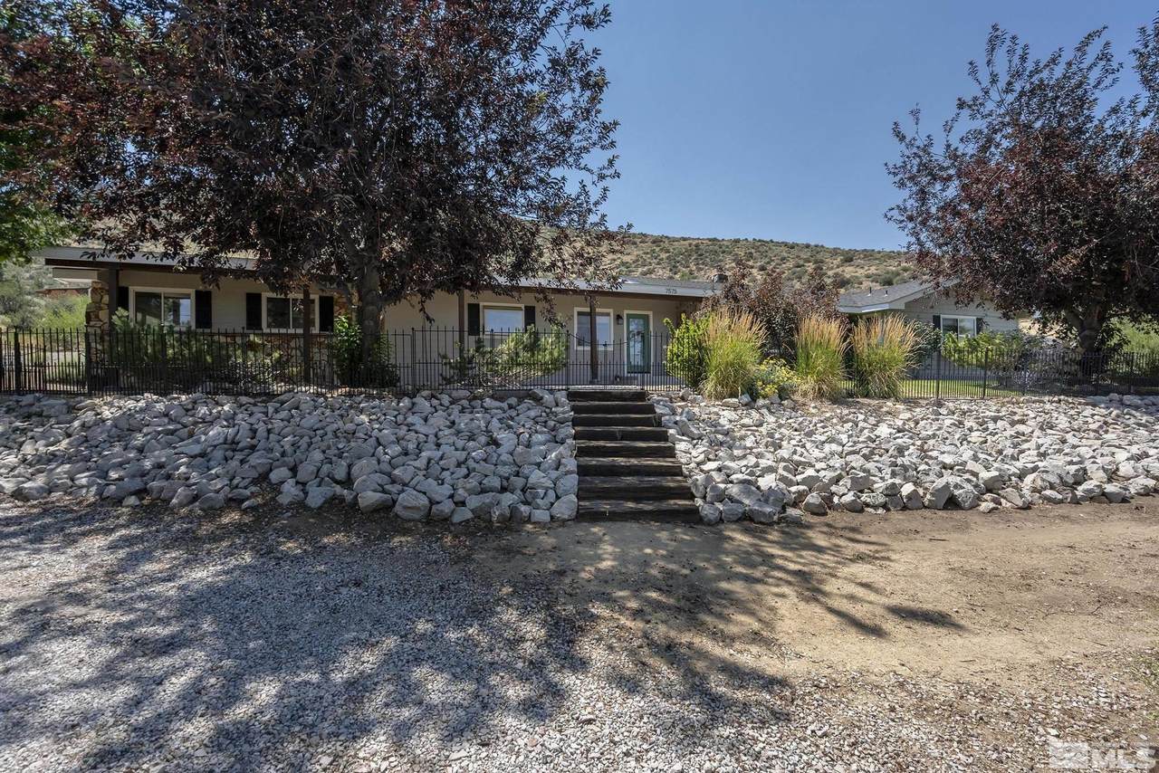 7575 Old Us Highway 395 N - Photo 1