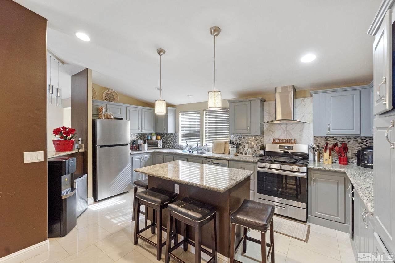 592 Morgan Cir - Photo 1
