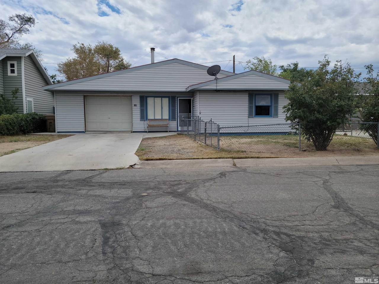 108 W 4th - Photo 1
