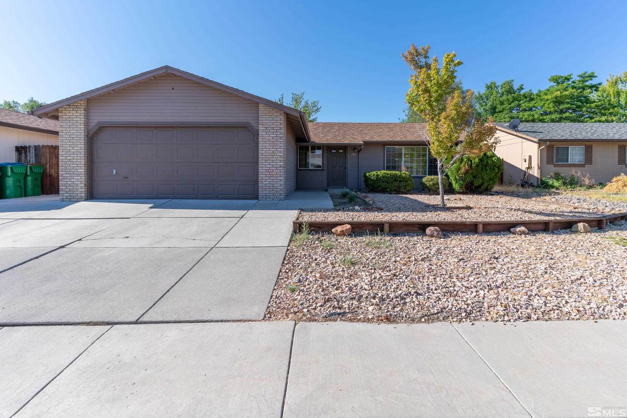 1513 Spooner Dr - Photo 1