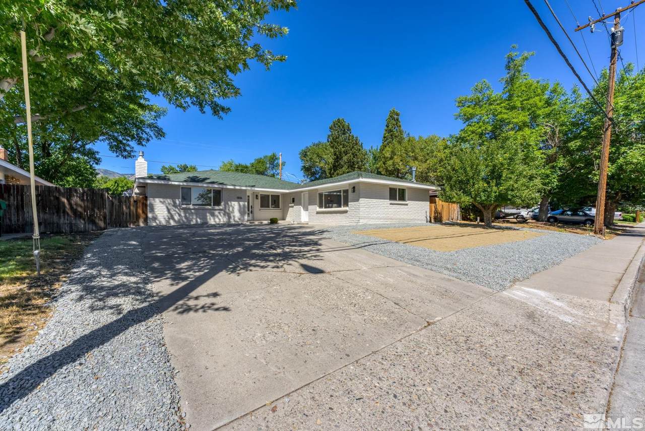 1816 Mountain St - Photo 1