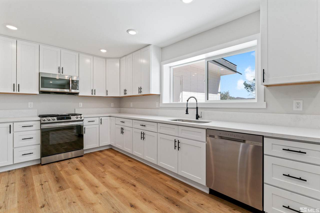3825 Ormsby Pl - Photo 1