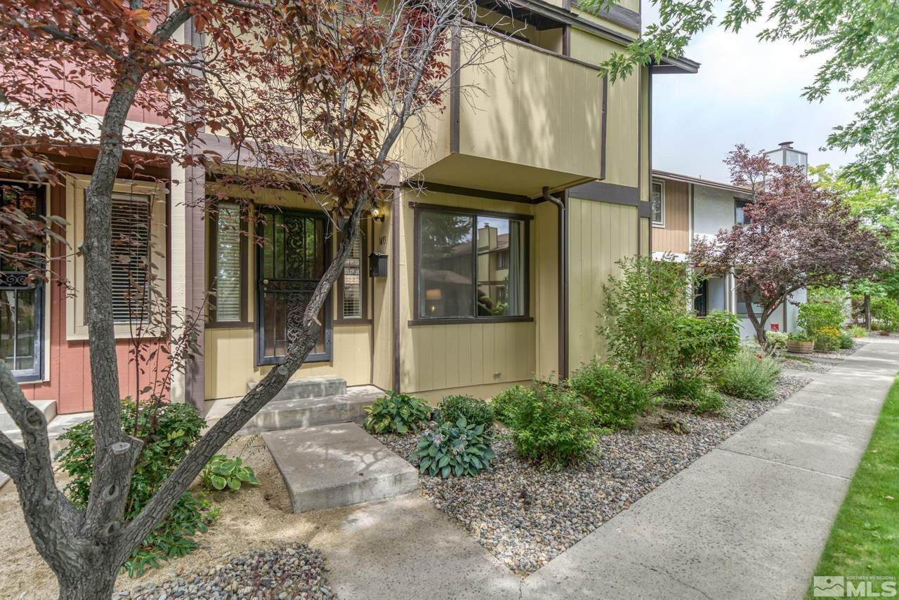 1493 Foster Dr - Photo 1