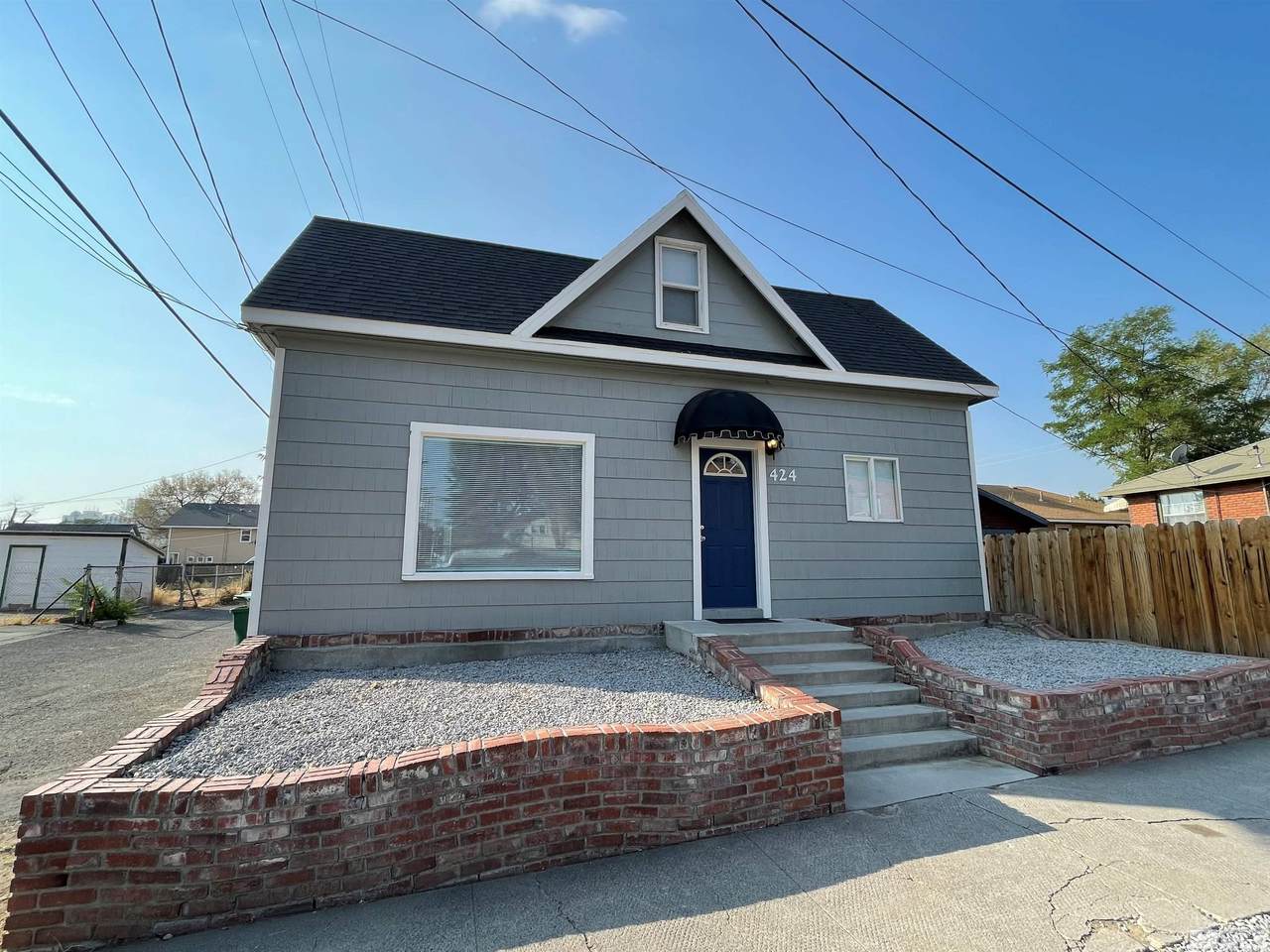 424 10th Street - Photo 1