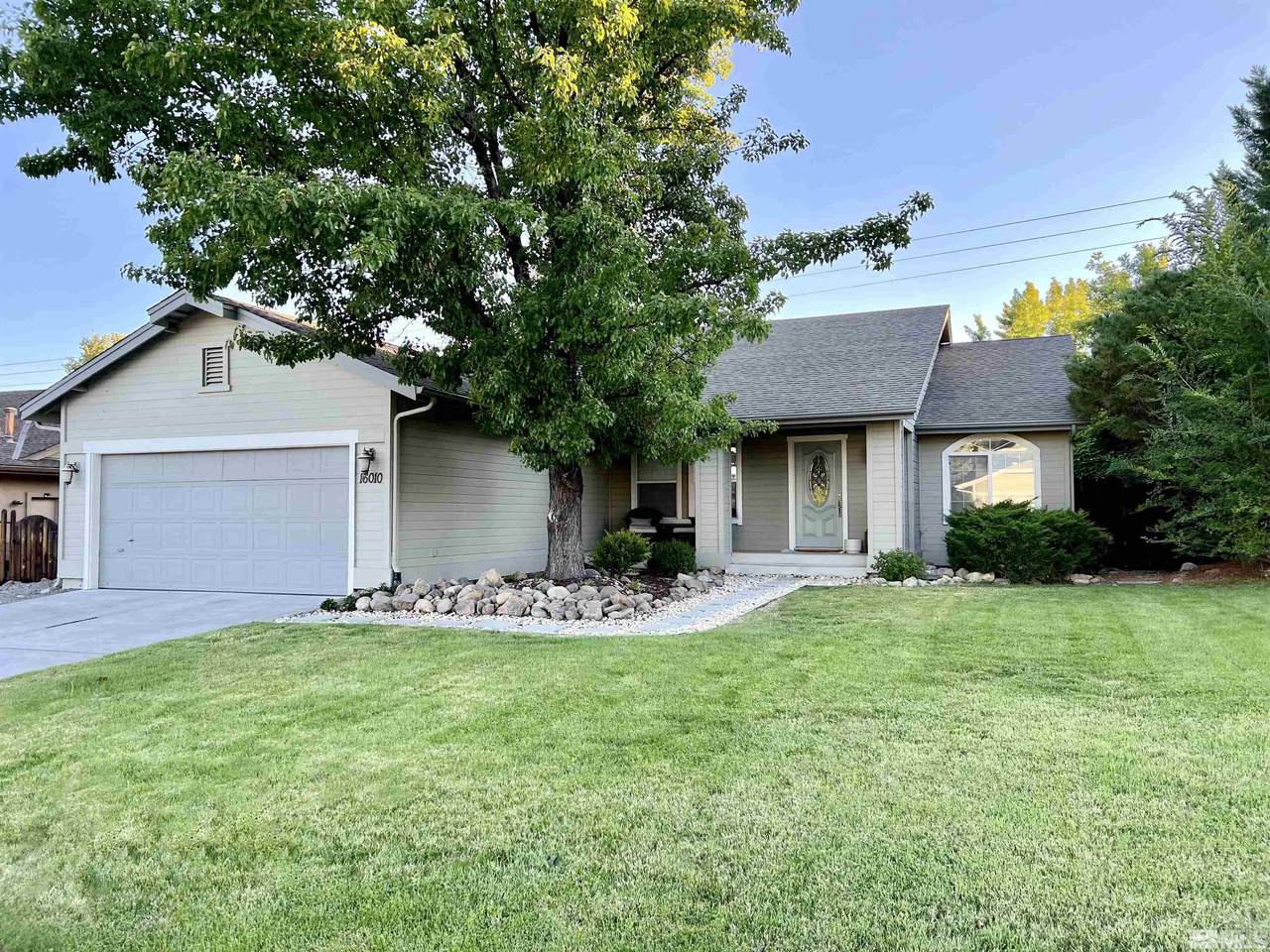 16010 Ironhorse Dr - Photo 1