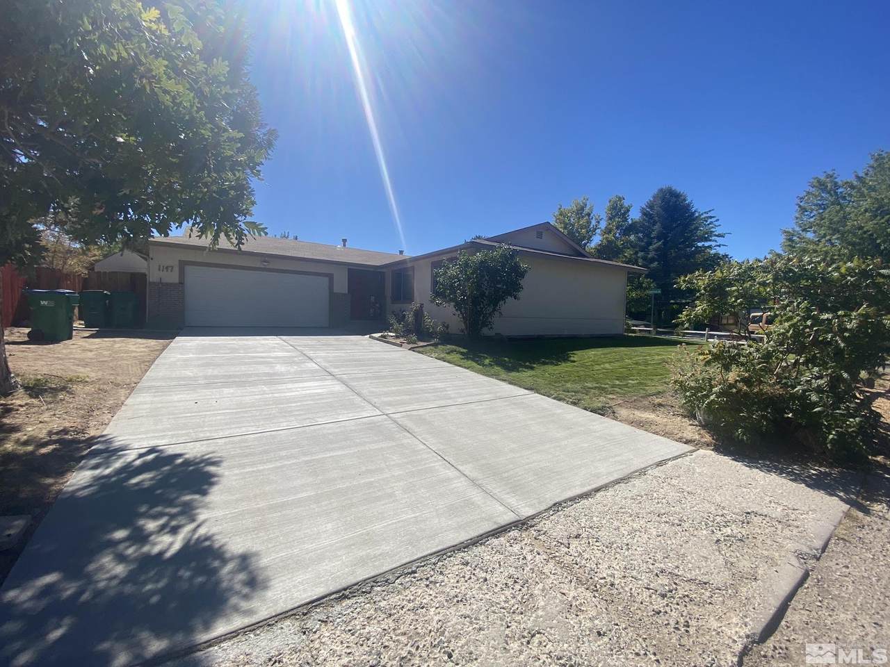 1147 Kenny Way - Photo 1