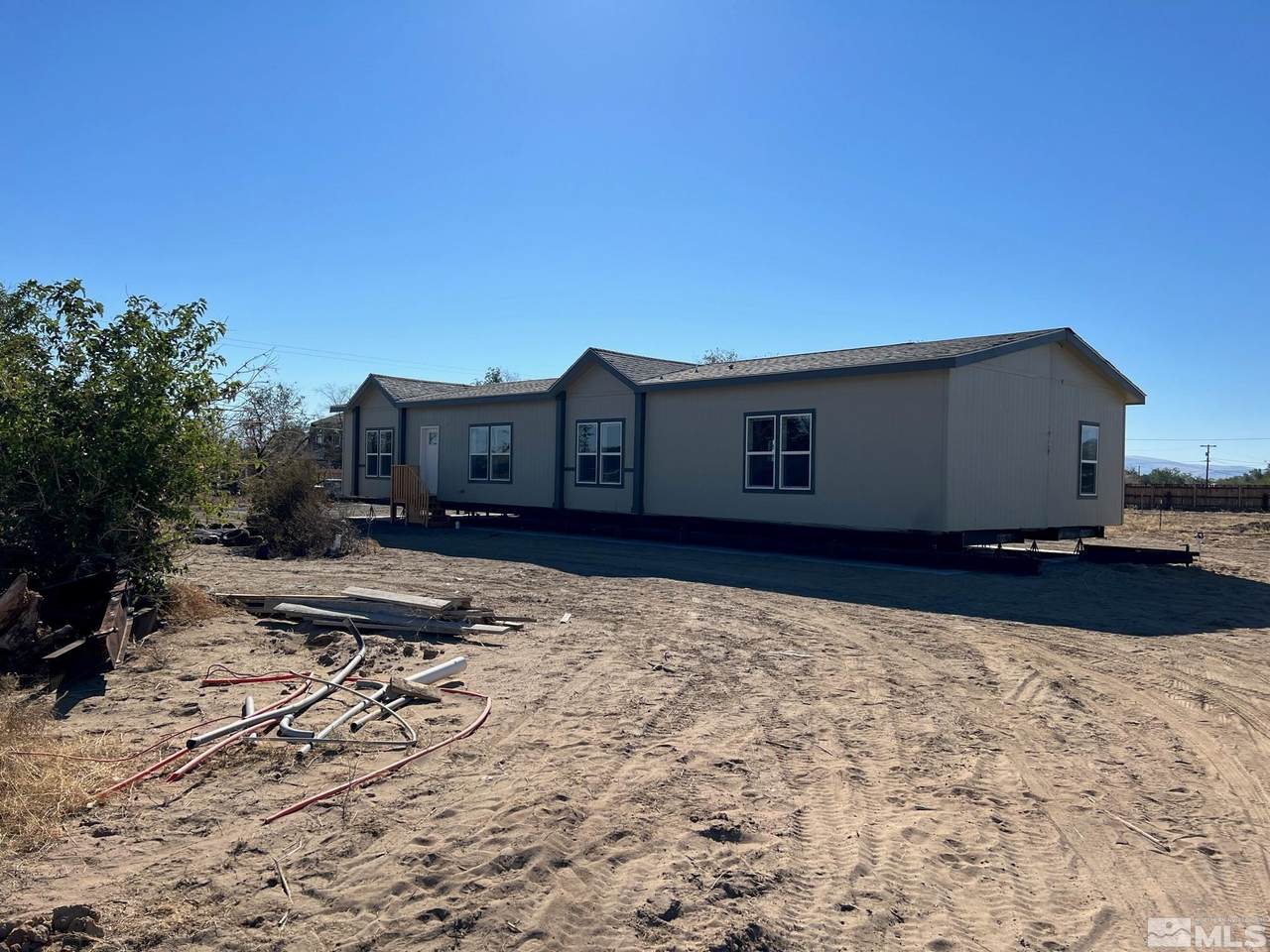 1401 Idaho Ave - Photo 1
