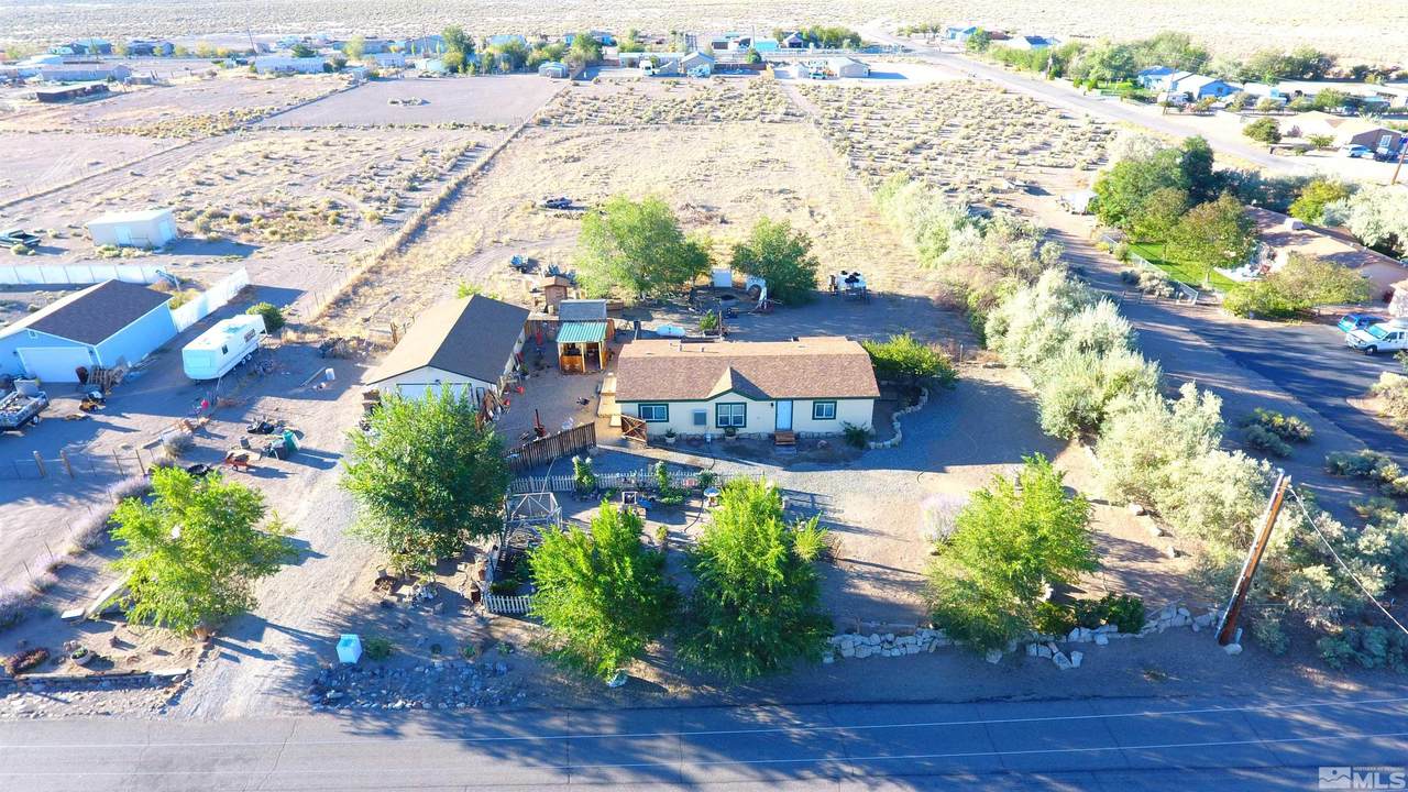 303 Phyllis Way - Photo 1